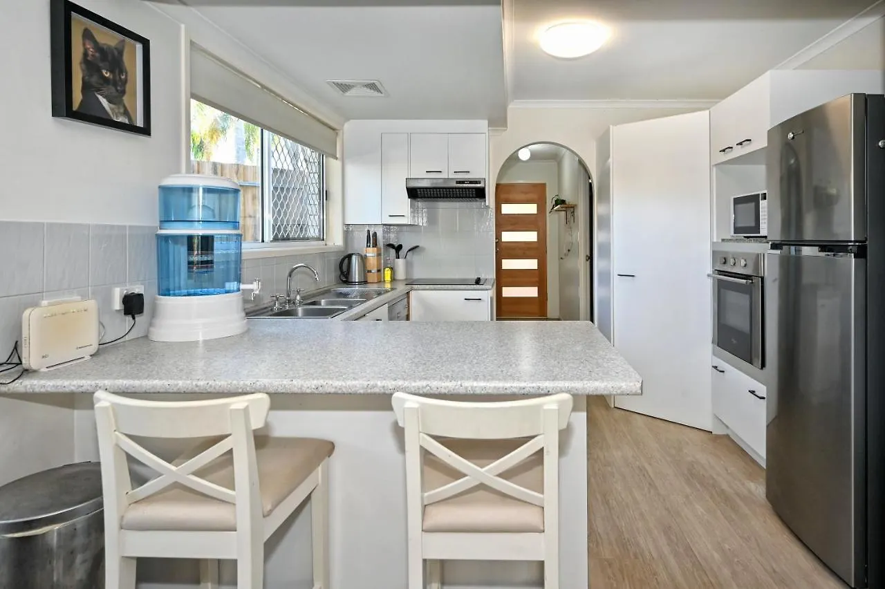 Apartment Maroochydore 3 B/R, 2 Bath, Townhouse Za4